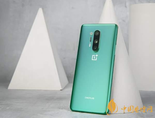 一加8Pro和華碩ZenFone7Pro對(duì)比-哪個(gè)更好？
